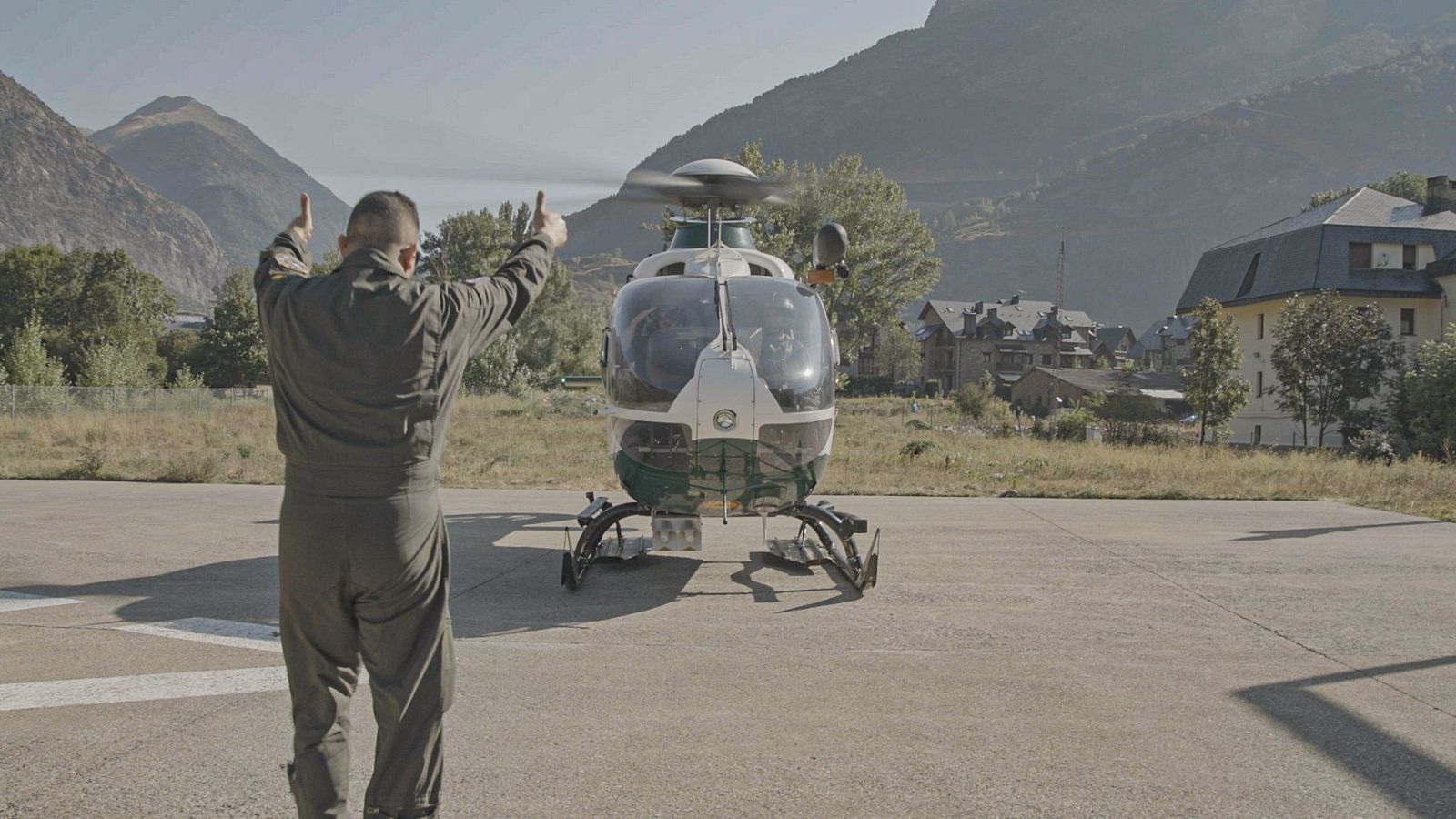 Rescate - Cuando cae la noche - ver ahora