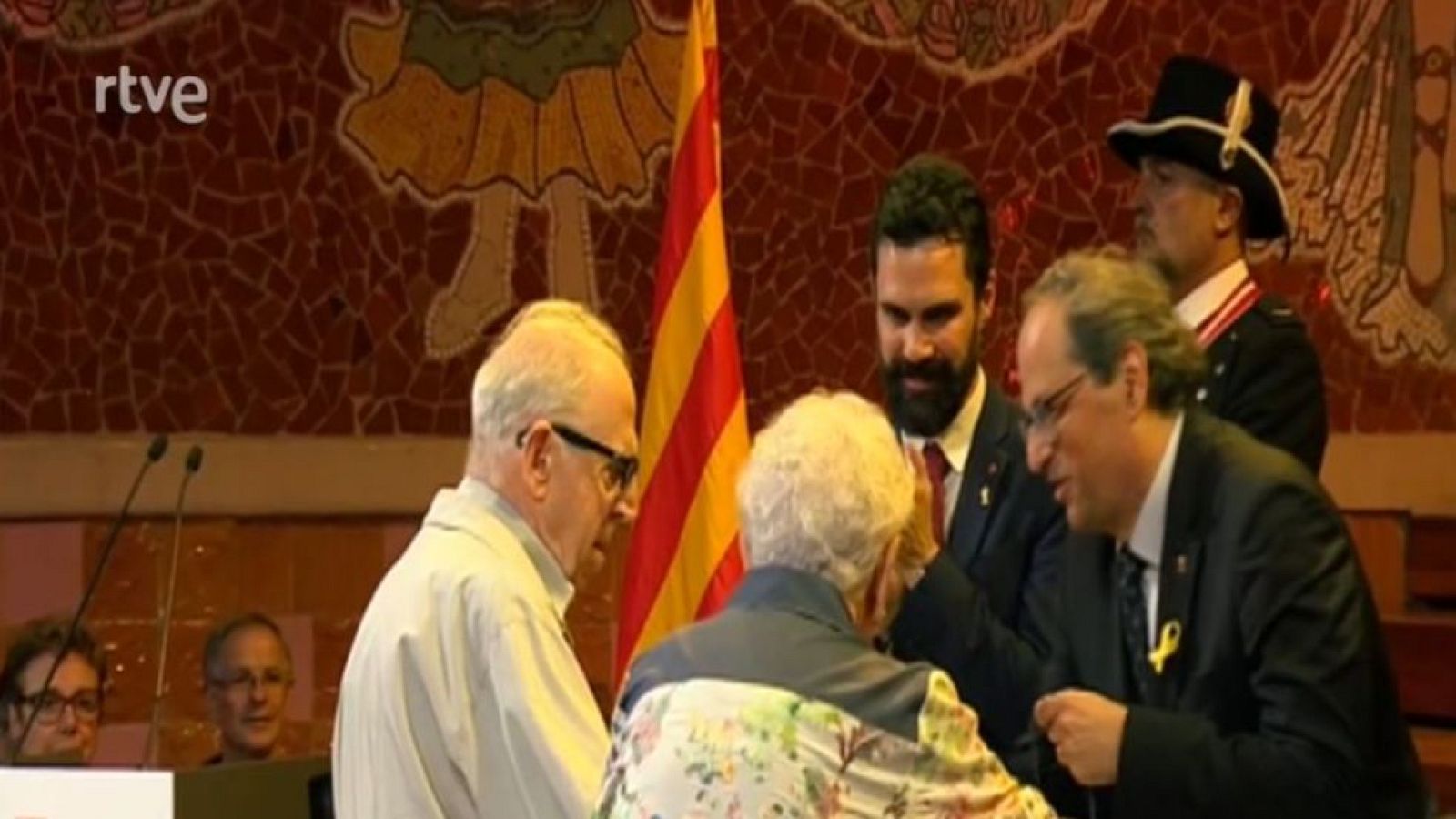 Nemesi Solà rep la Creu de Sant Jordi - L'Informatiu - arxiu | Veure