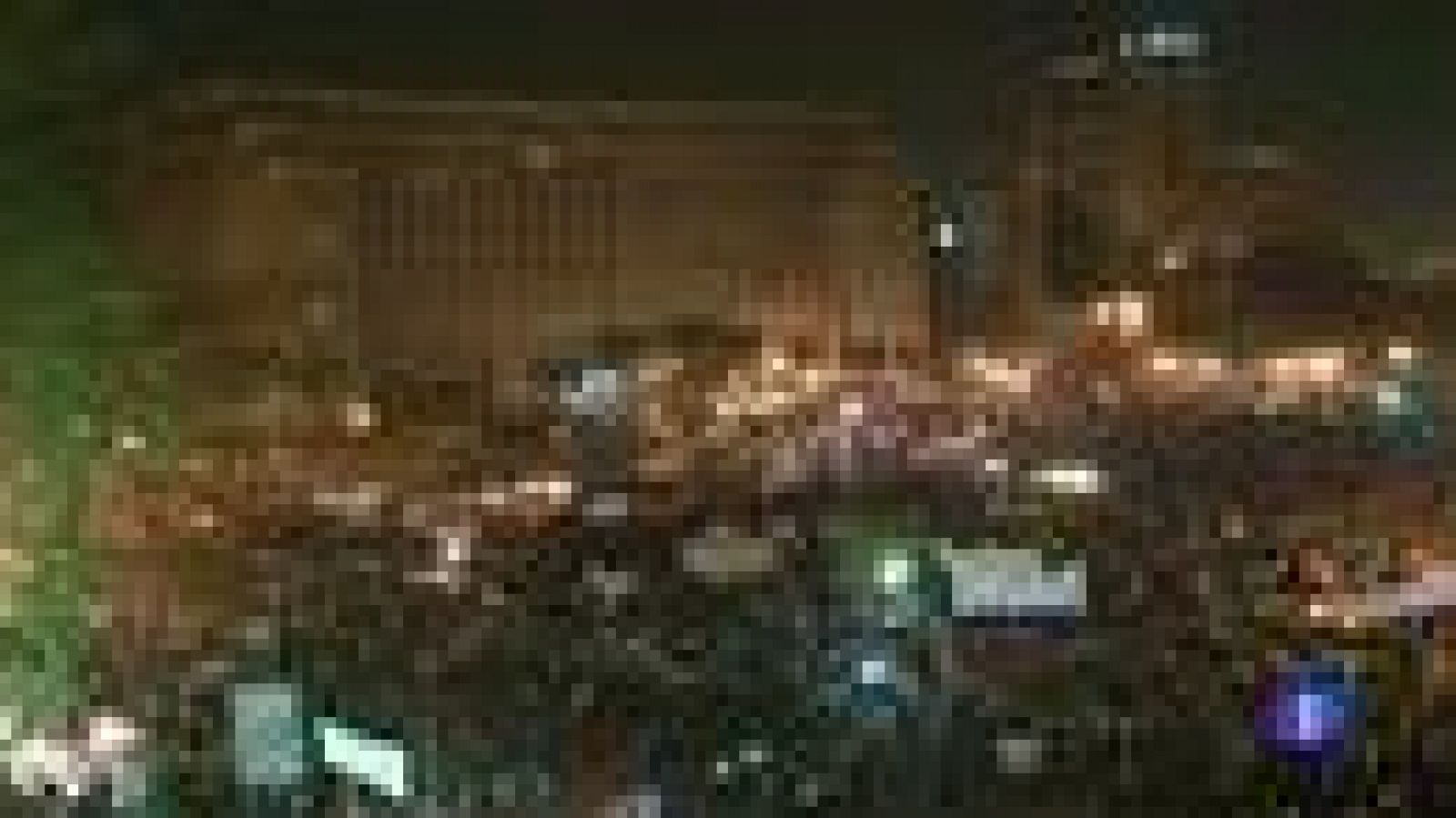 Miles de egipcios marchan ante el palacio presidencial contra Morsi