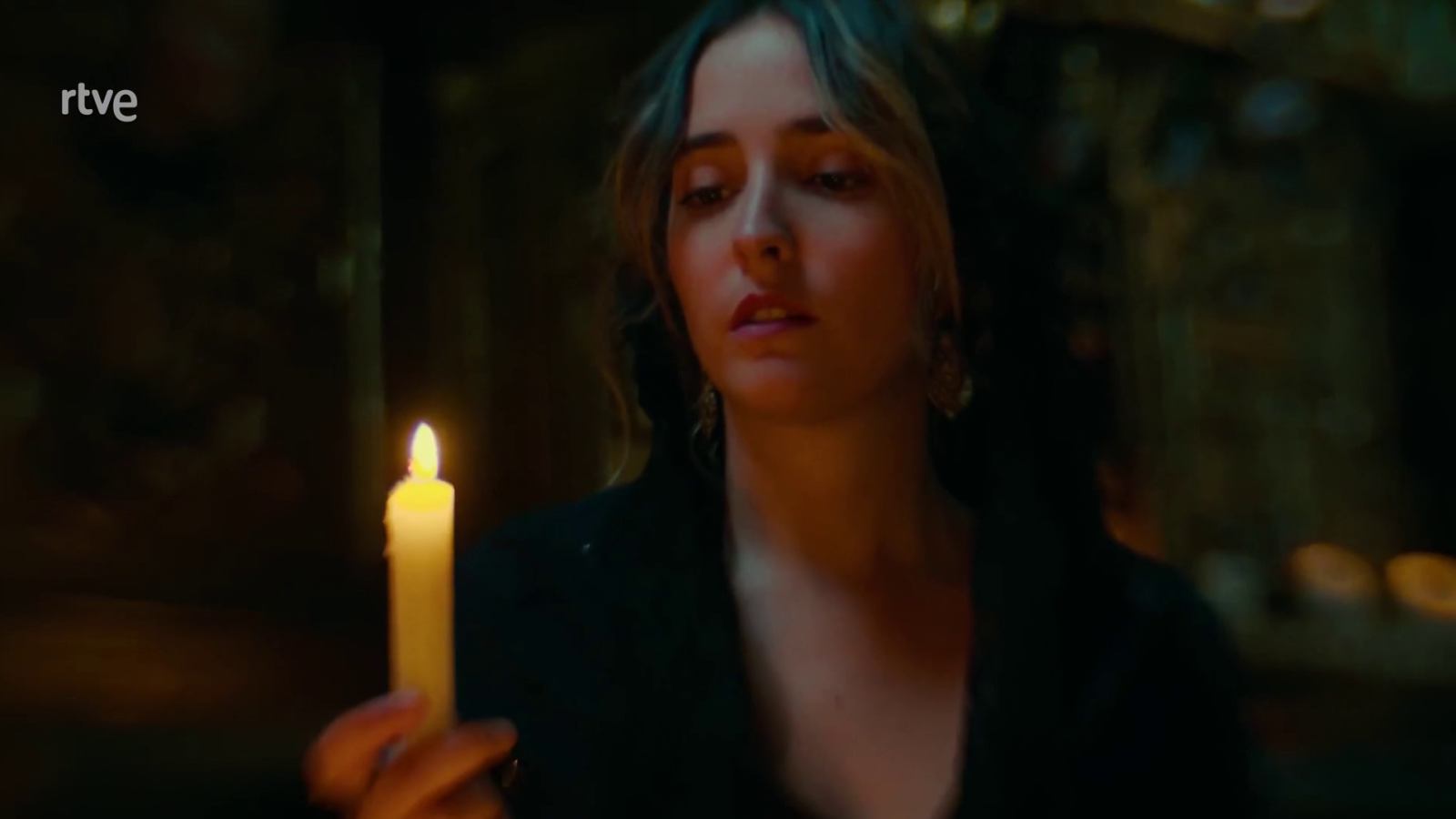 Marilia Monzón, Prenderé una velita, disco, gira, canciones - Atención obras | Ver