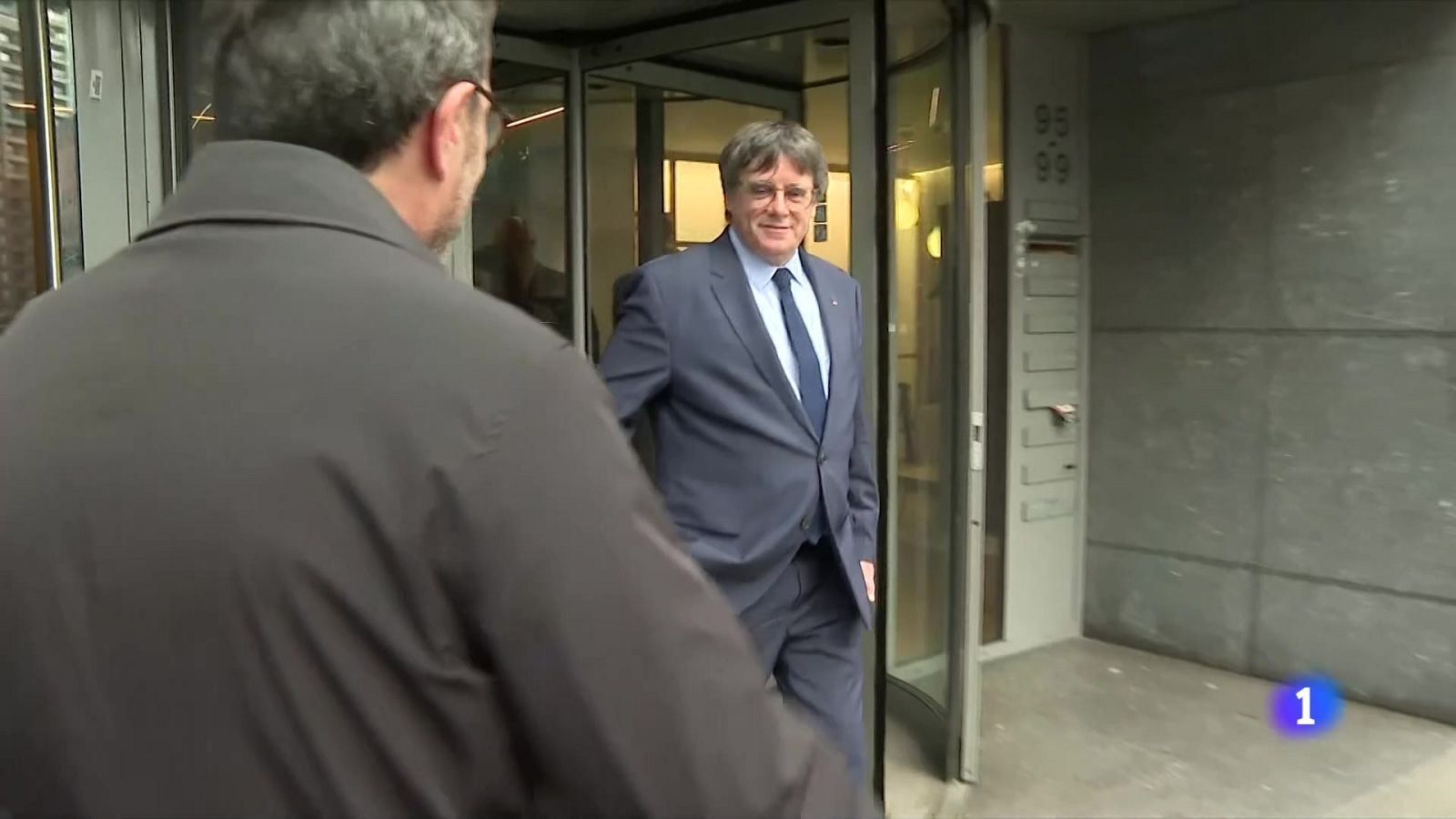 Puigdemont no dirà si es presenta al 12M fins dijous - L'Informatiu | Veure