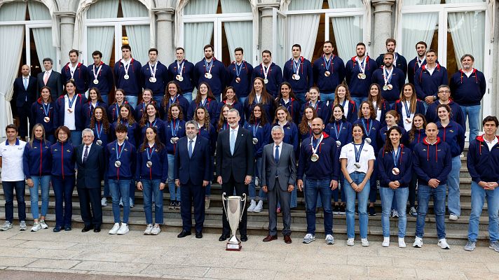 El rey recibe a los medallistas de natación y waterpolo