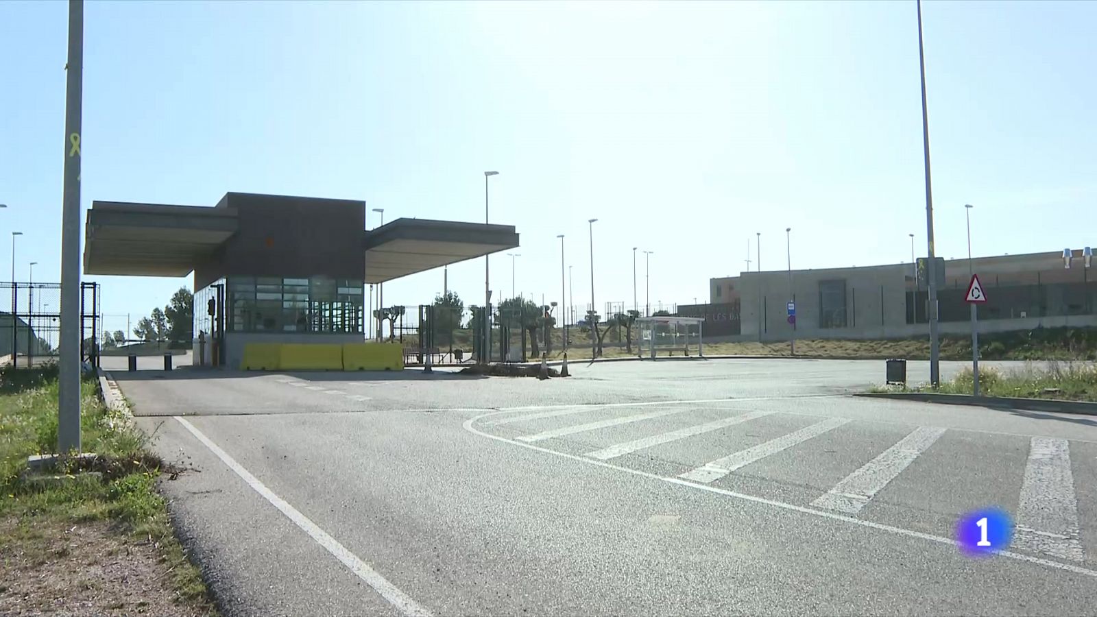 Treva a les presons, però el treballadors mantenen les reivindicacions - L'Informatiu | Veure