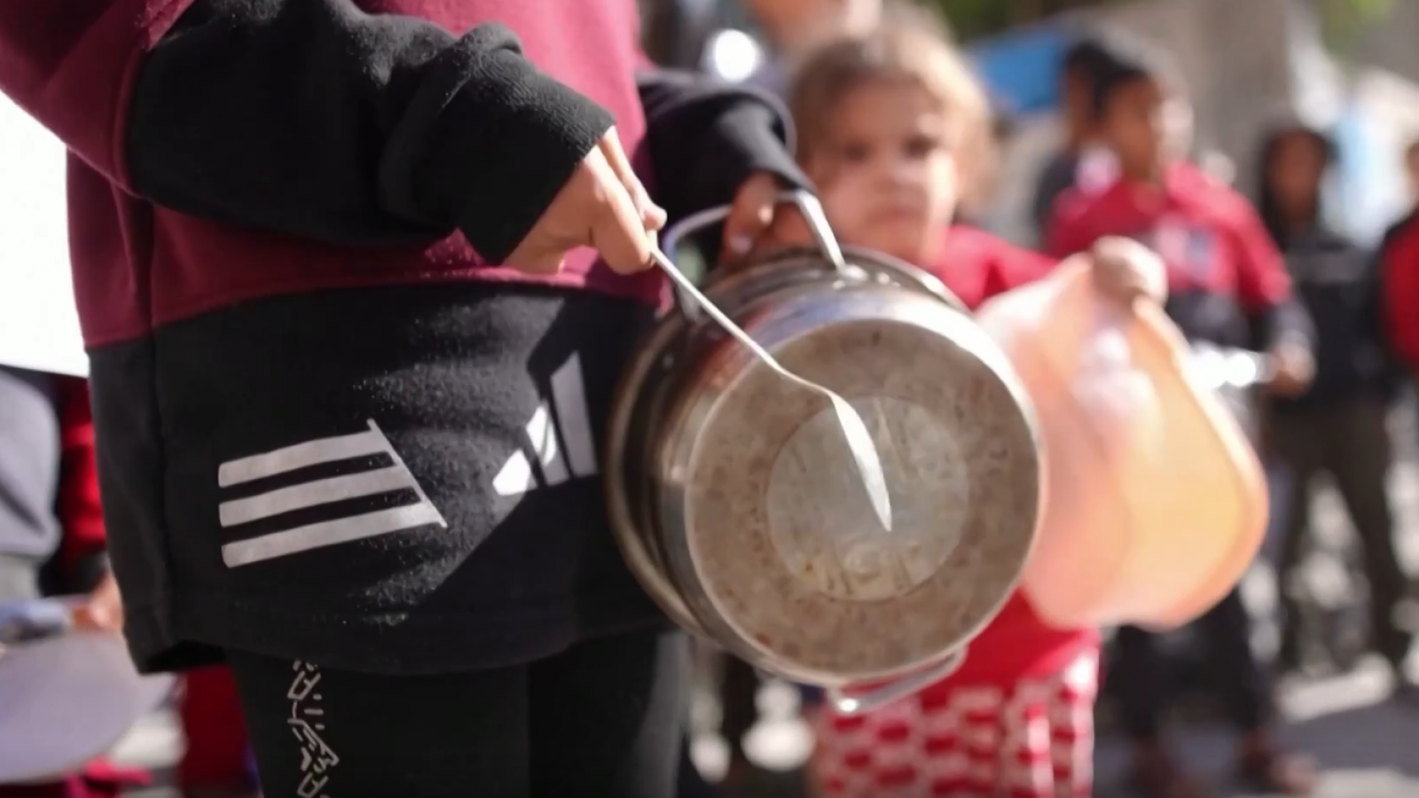 Más de un millón de palestinos padecen de falta de comida