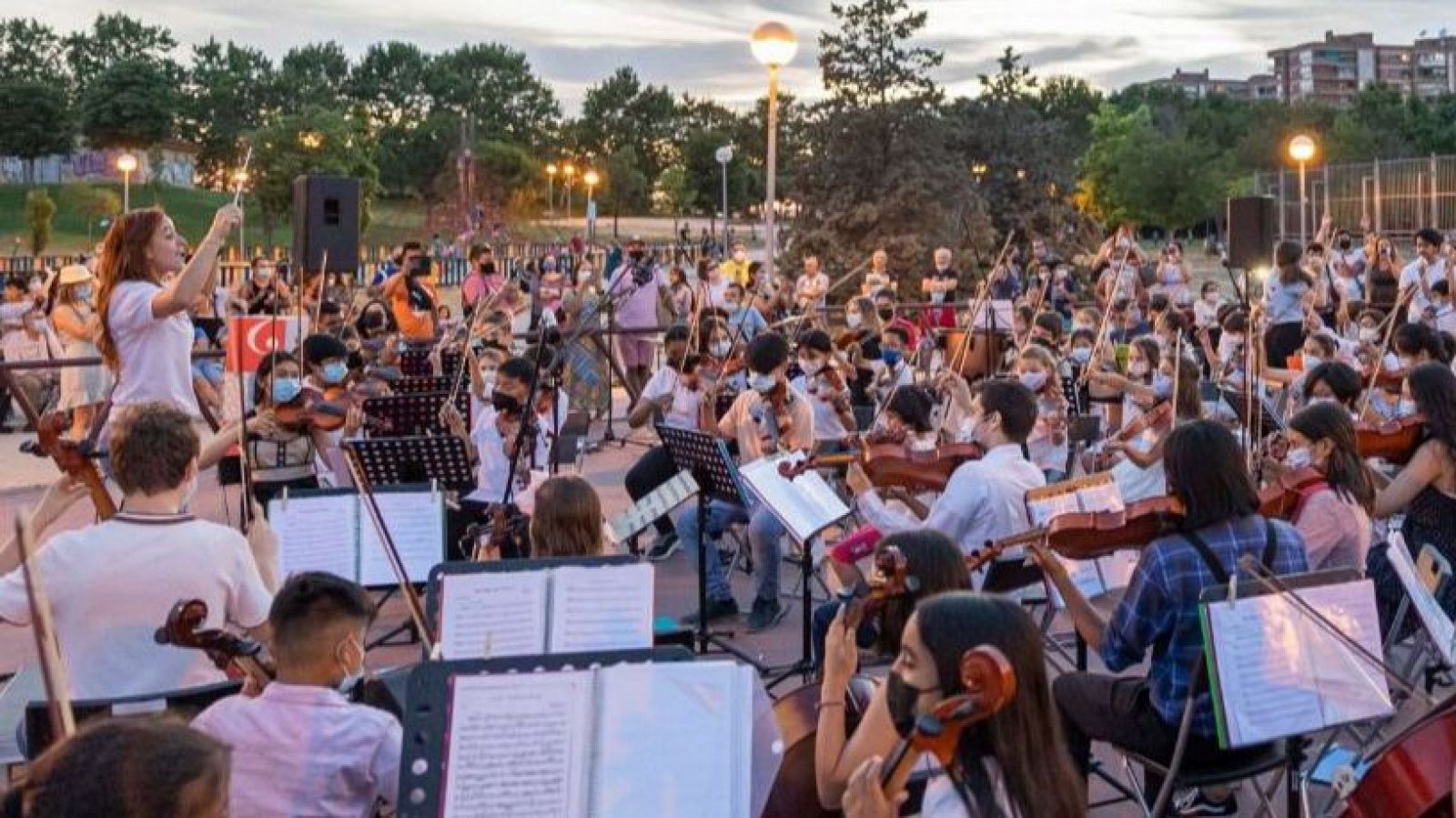 Para Todos La 2-Acción por la música - Para todos La 2 | Ver