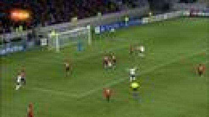 Champions League - Jonas adelanta al Valencia de penalti (0-1)