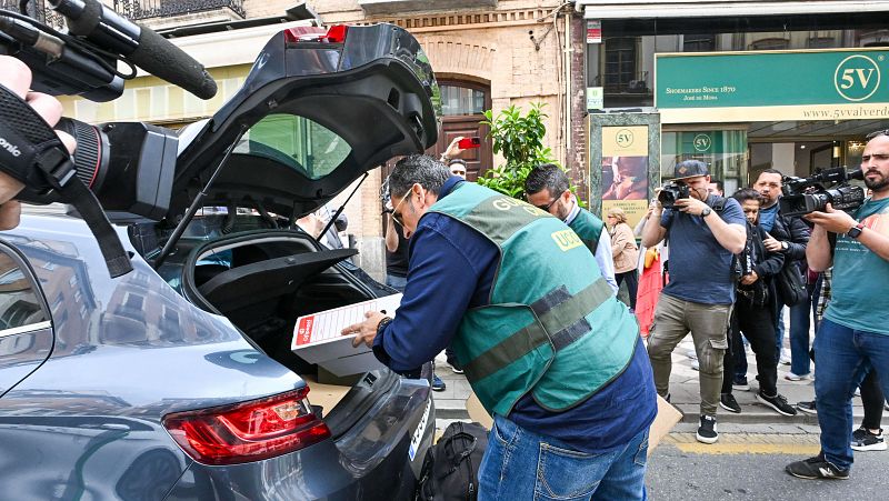 Registran la sede de la RFEF y La Cartuja por corrupción | Ver