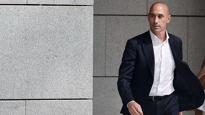 Informativo 24h - Luis Rubiales tiene intención de volver a España el 6 de abril, aunque podria hacer antes.