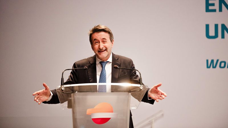 La batalla entre Iberdrola y Repsol salpica a Teresa Ribera | Ver