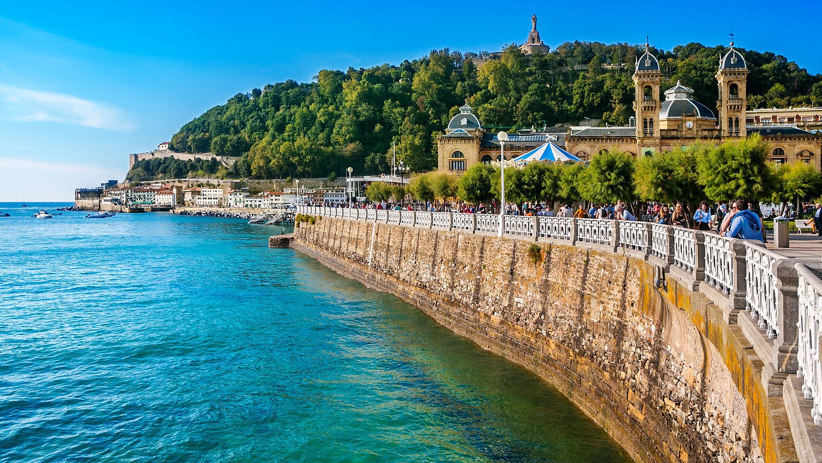 Donosti pone restricciones a los grupos de turistas | Ver