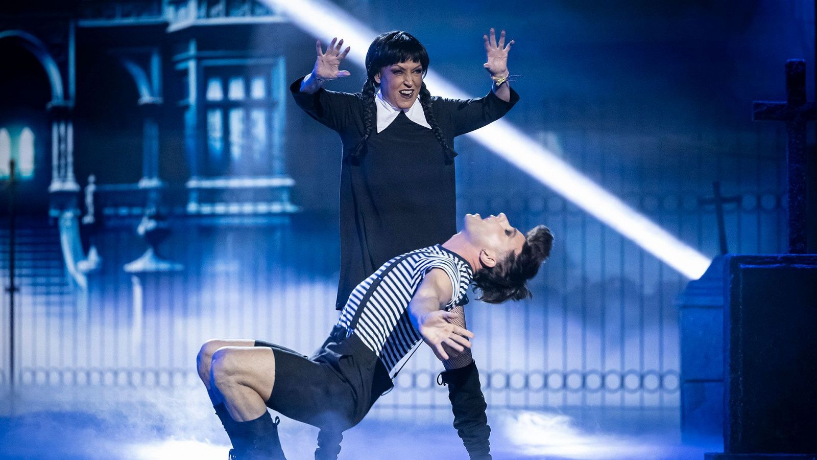 Vachiano y Lydia Lozano, la Familia Adams de 'Baila como Puedas' - Baila como puedas | Ver