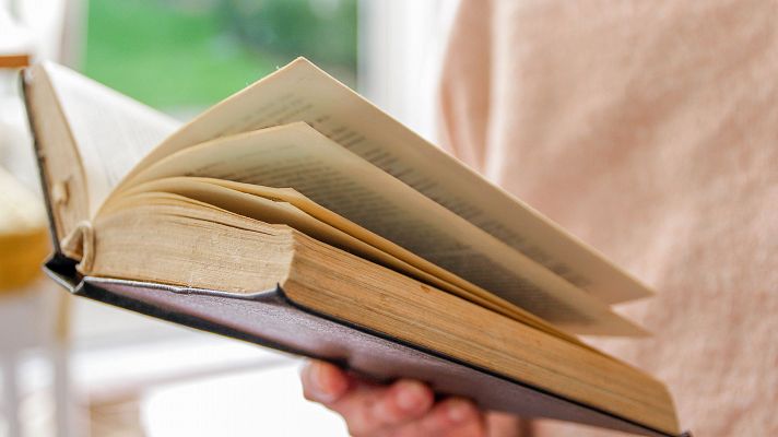 Telediario 2 - Nuevas formas de decir poesía: de la palabra a los poemas digitales