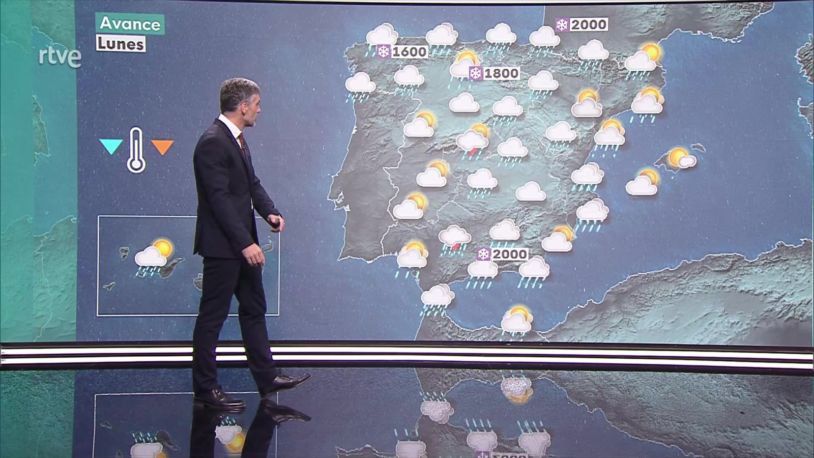 Viento fuerte en Canarias, Estrecho, Alborán, litorales de Galicia y del sureste peninsular - ver ahora