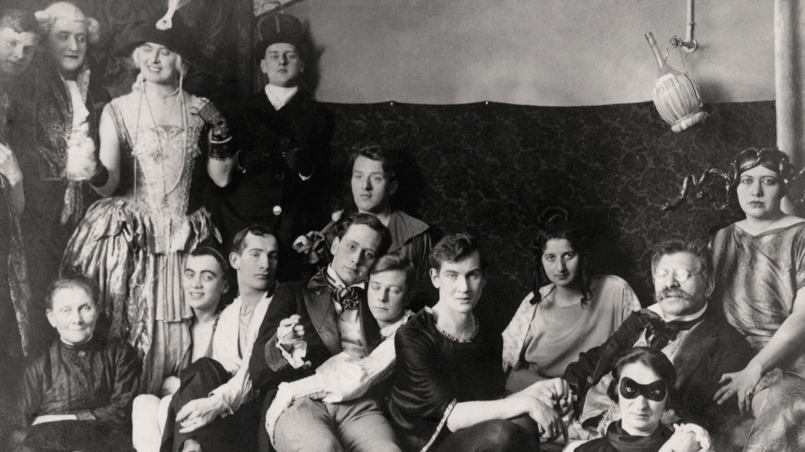 Somos documentales - Homosexuales y lesbianas frente al nazismo - Ver ahora