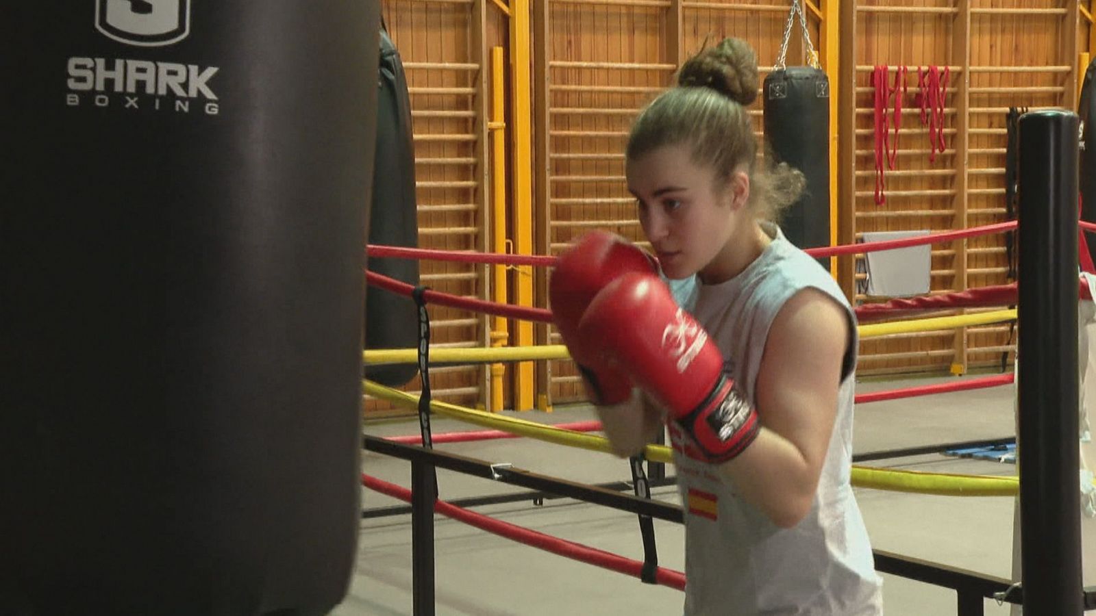 Laura Fuertes: "Espero que me puedan tener algún día como referente en el boxeo"