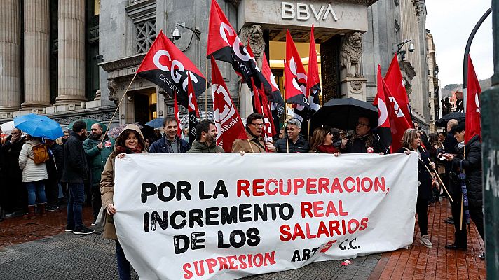 Informativo 24h - La banca vive su primera jornada de huelga en 40 años tras no alcanzar un acuerdo para una subida salarial