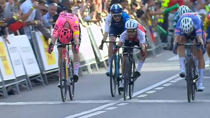 Ciclismo - Volta a Catalunya: Axel Laurance gana la etapa 5