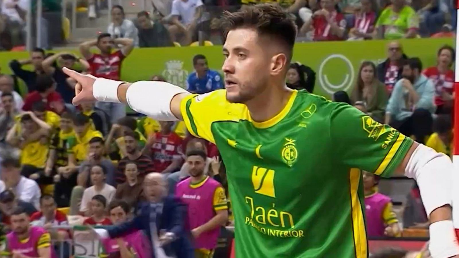 Doble parada de Espindola en las semifinales de la Copa - Fútbol Sala | Ver