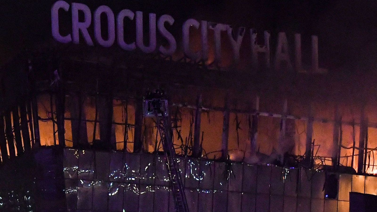 El Estado Islámico perpetra una matanza en un auditorio de Moscú | Ver