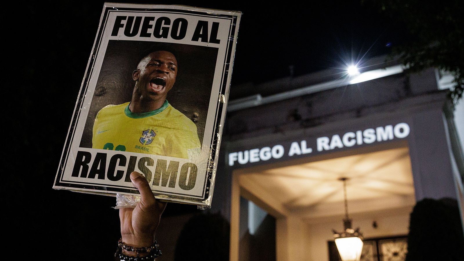 Vinícius y el valor de denunciar el racismo en el fútbol | Ver