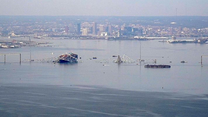 Continúan las labores de búsqueda y rescate de las víctimas del puente de Baltimore