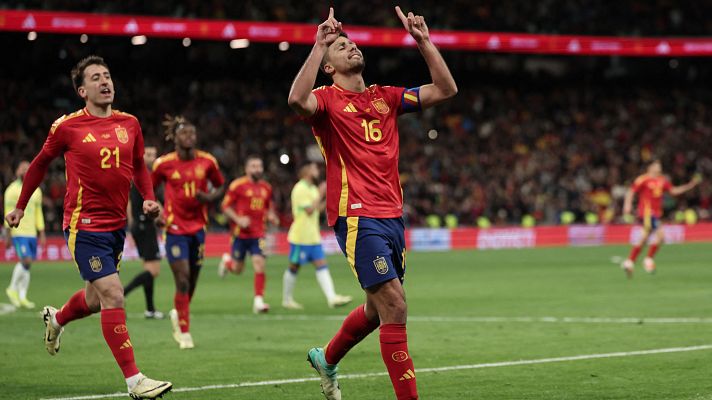 Rodri repite gol de penalti a Brasil (3-2)