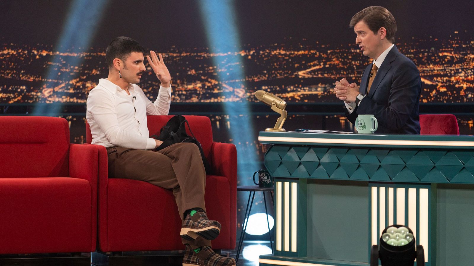 Entrevista a Rodrigo Cuevas en Late Xou - VER AHORA - Late Xou con Marc Giró | Ver