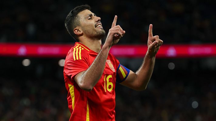 Telediario 1 - Yamal se ganó al Bernabéu, Rodri honró a su abuelo y Endrick se estrena en el feudo blanco