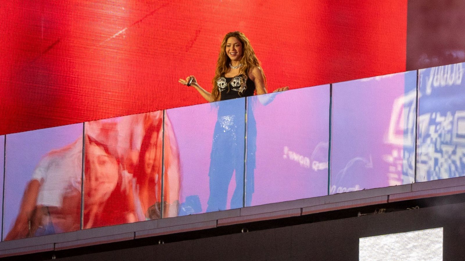 Shakira ha presentado su nuevo disco en Times Square, en Nueva York | Ver