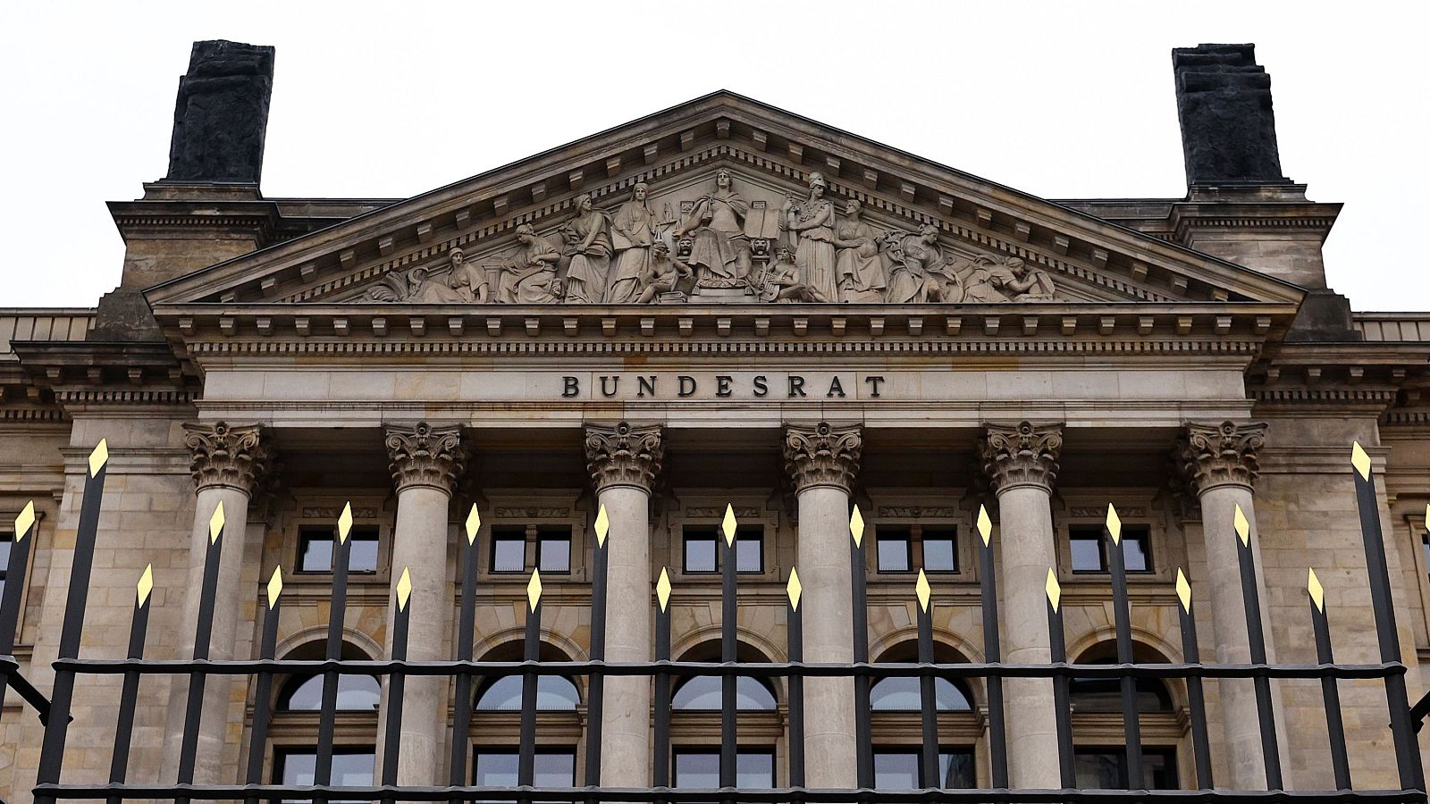 Alemania endurece las políticas migratorias | Ver