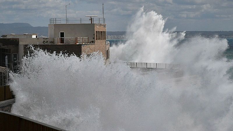 La borrasca Nelson obliga a extremar las precauciones en Semana Santa | Ver