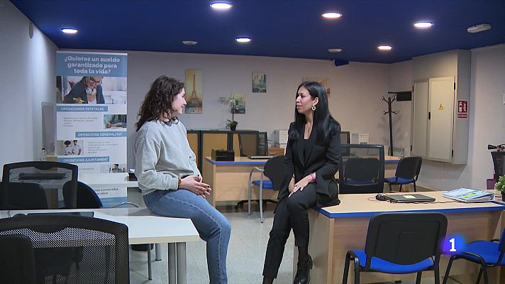 L'Informatiu - No tothom viatja durant la Setmana Santa