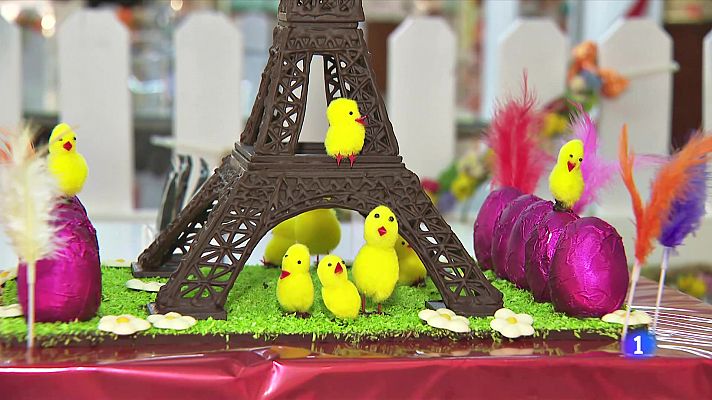 Les mones de Pasqua omplen les pastisseries, amb l'expectativa de vendre'n 800.000