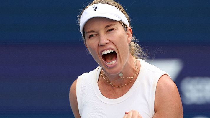 Telediario Fin de Semana - Video de la sorprendente victoria de Danielle Collins en Miami