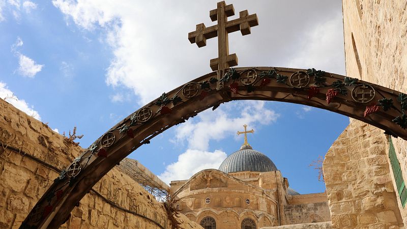 Gabriel Romanelli, párroco de Gaza, cuida en la distancia de los cristianos gazatíes