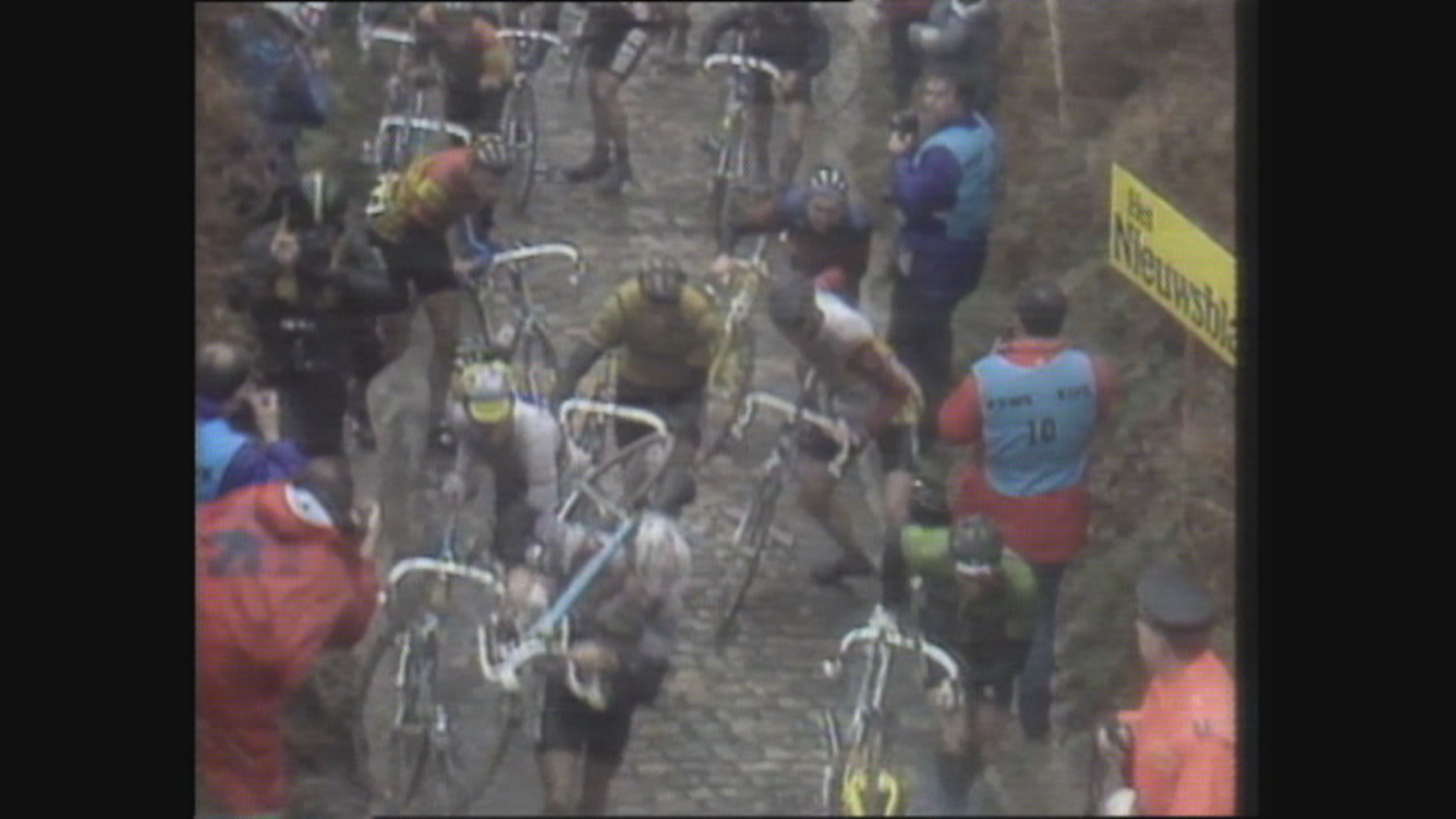 El Koppenberg ya hizo estragos en el Tour de Flandes de 1985