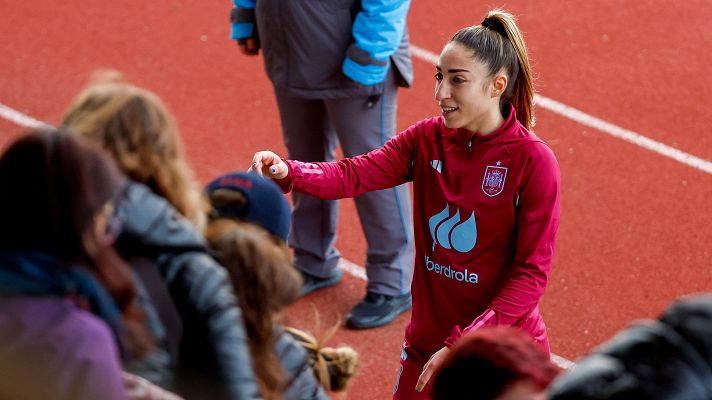 Telediario 2 - La selección española completa su primer entrenamiento de cara a la clasificación para la Euro 2025