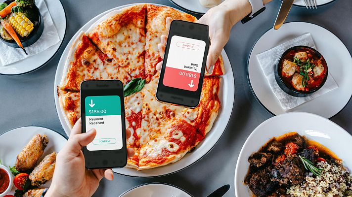 Telediario 1 - Transferencias inmediatas y gratis: la normativa europea que obliga a equiparar su coste al de las no instantáneas