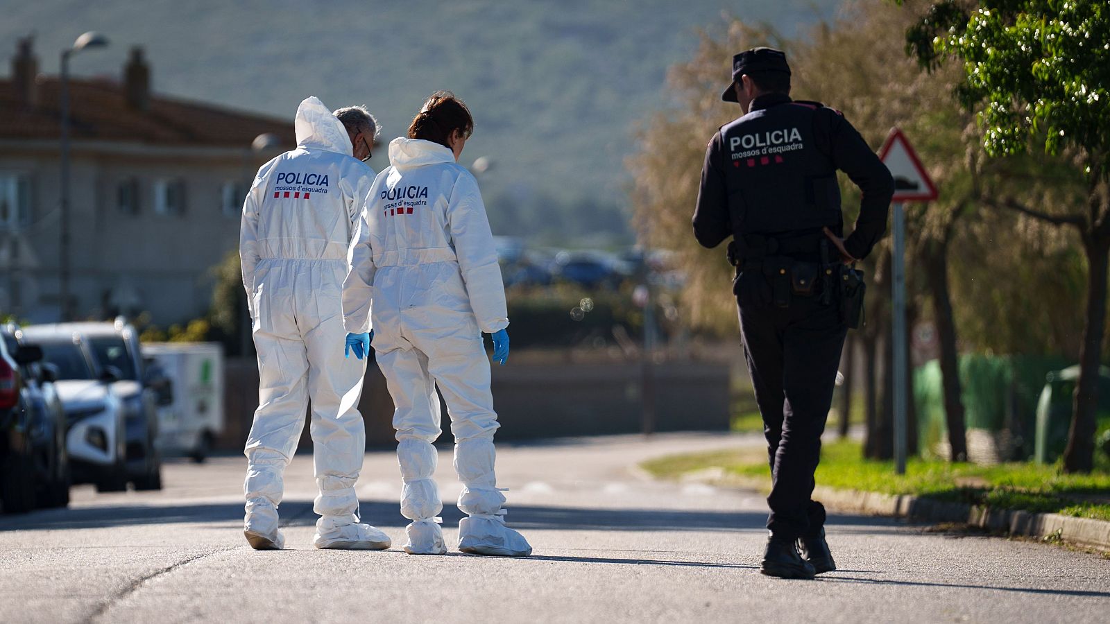 Los Mossos detienen a un hombre tras matar presuntamente a su hijo de cinco años y herir a la madre en Girona