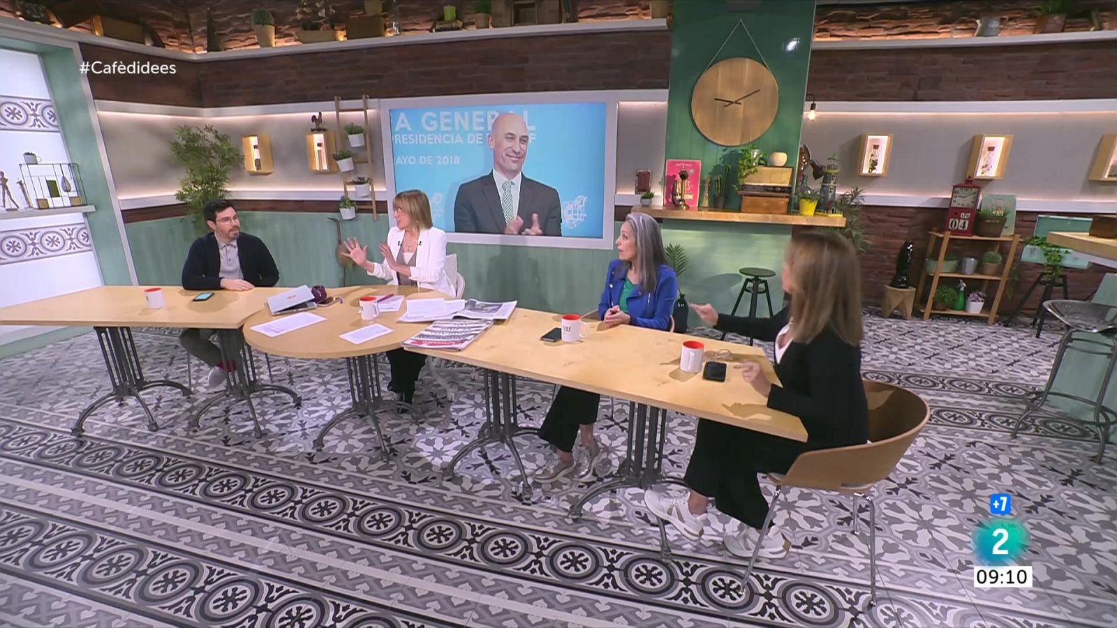 Gemma Nierga entrevista Salvador Illa. Parlem amb el director del Gremi de Restauració de Barcelona. I coneixem on es fa el millor xuixo aquest 2024