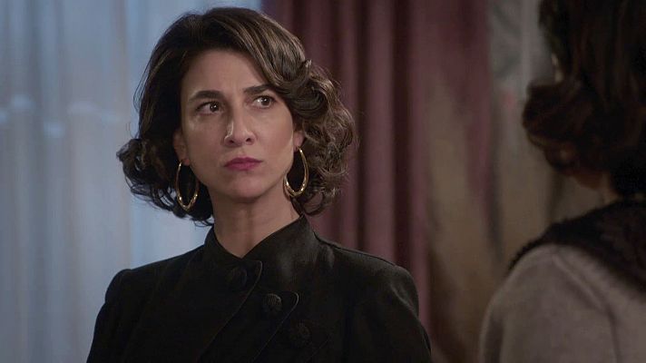 Salón de té La Moderna - Doña Carla recibe una carta anónima