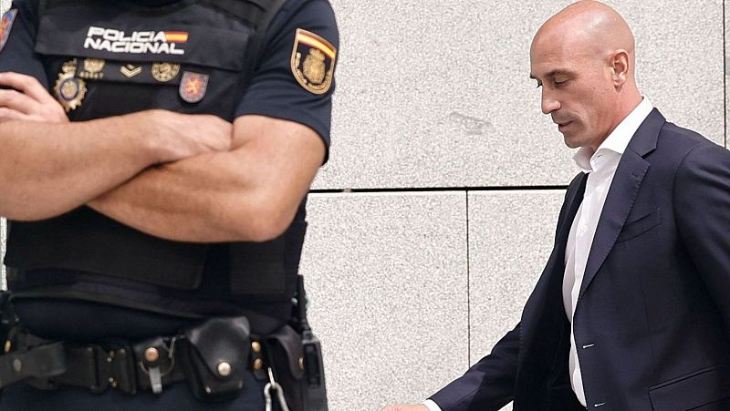Las supuestas "mordidas" de Rubiales llegaban de Andorra | Ver