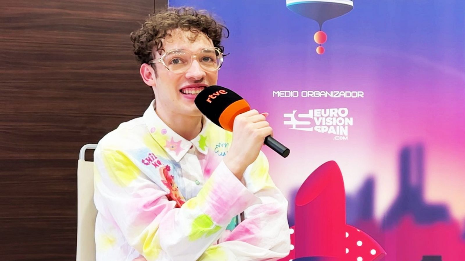 Eurovisión 2024 | Entrevista a Nemo, representante de Suiza | Ver