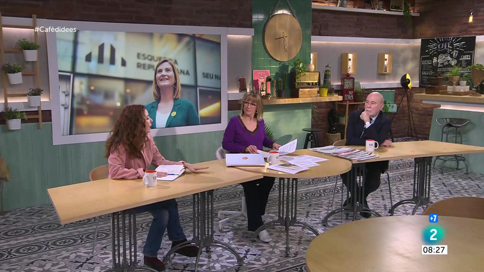 Gemma Nierga entrevista Raquel Sans. Parlem amb Rafael Vilasanjuan d'ISGlobal. I el periodista i escriptor Ferran Grau presenta el llibre 'Hiperràbia'