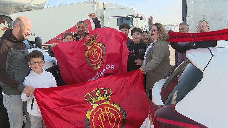 Mallorca se vuelca con la final de Copa con más de 20.000 aficionados rumbo a Sevilla