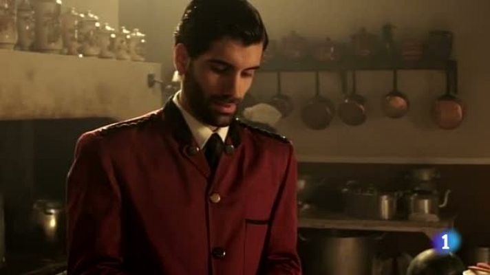 La memoria del agua - Amada visita a Lucas en la cocina