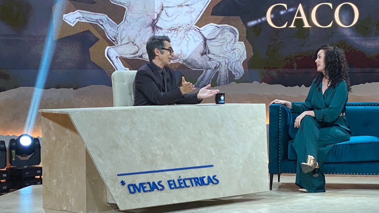 Los más famosos cacos de la historia con Isabel Cadenas Cañón - Ovejas eléctricas | Ver