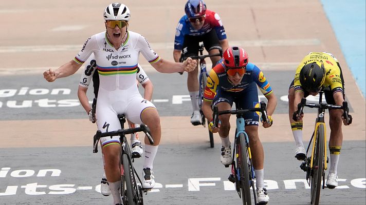 París Roubaix 2024 | Lotte Kopecky logra la victoria al sprint - Ciclismo | Ver