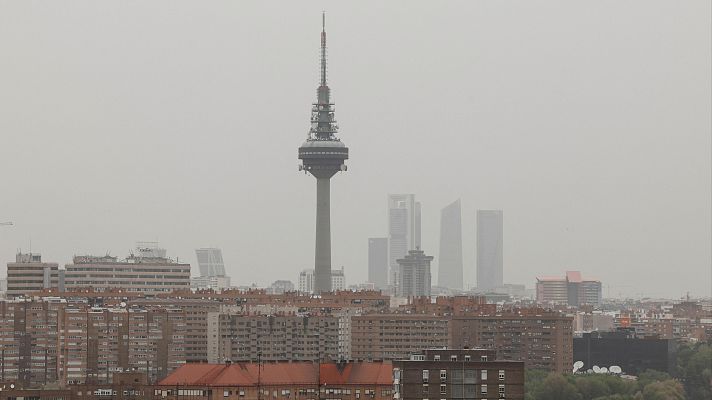 La calima y el calor afectan a gran parte de España