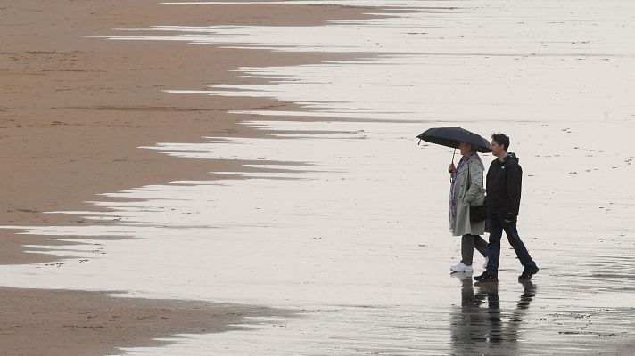 La semana arranca con lluvia en Galicia, nieve en la Cantábrica y rachas de viento fuertes